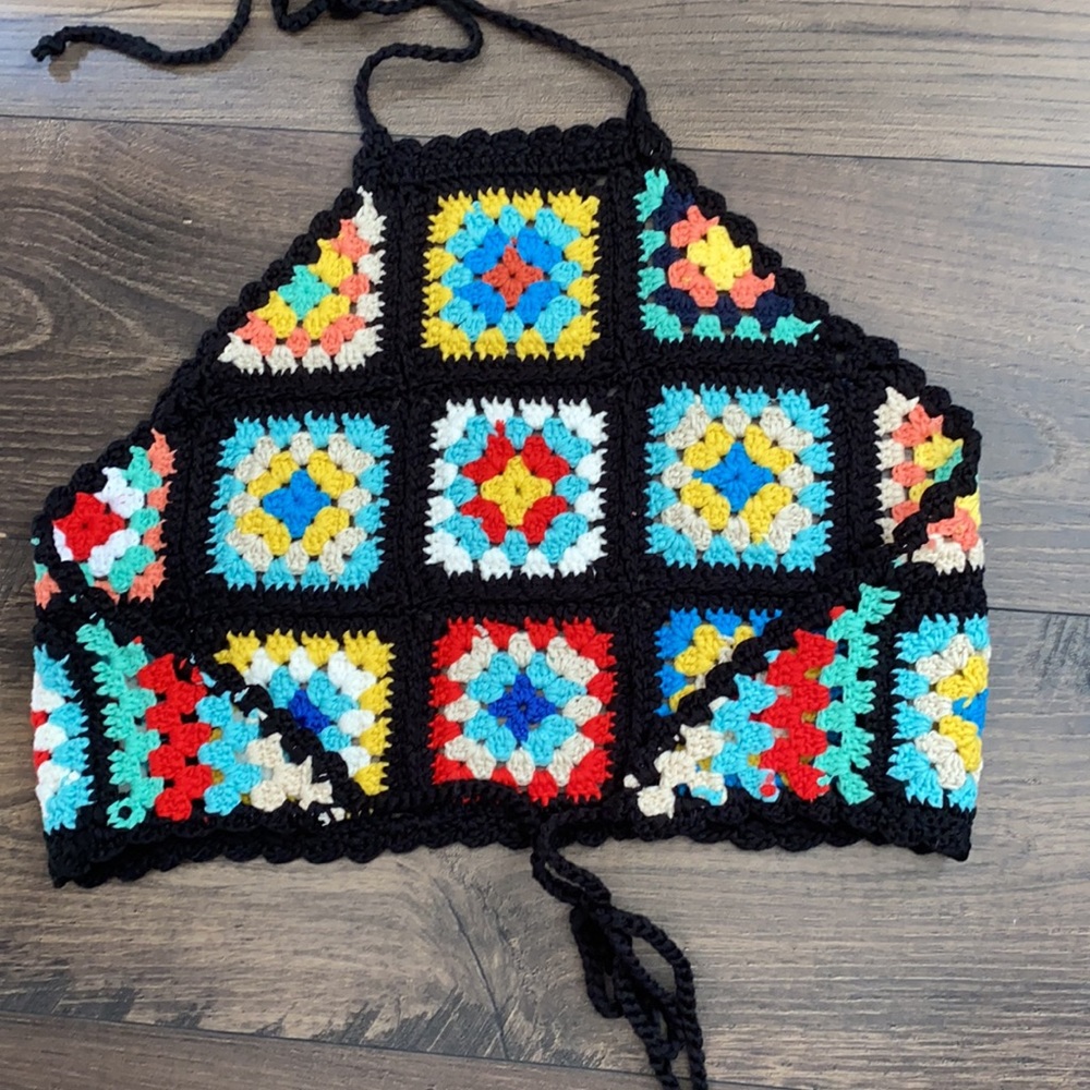 Handmade Bohemian Multi Color Knit Black Cropped Halter Retro Top - Picture 8 of 9